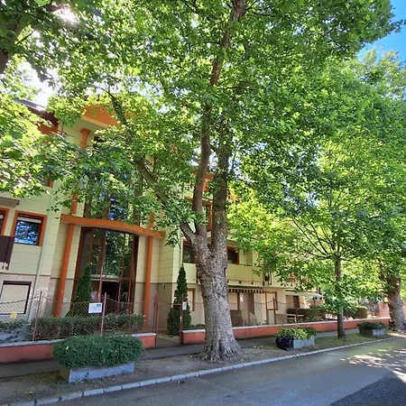 Sunny Apartment Siofok