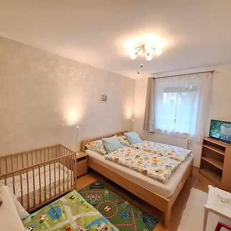 Sunny Apartment *